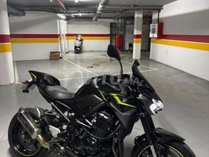 KAWAZAKI Z900