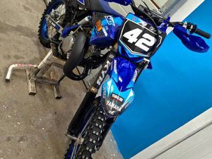 YAMAHA YZ 85