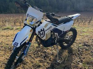 ENDURO HUSQVARNA 250 FE