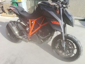 KTM 1290 SUPER DUKE R