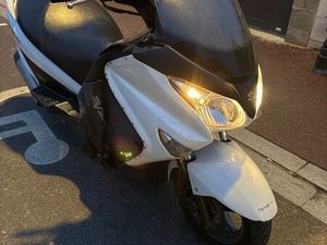 SCOOTER BURGMAN 125 SUZUKI