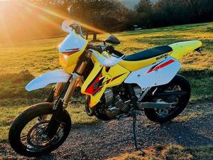 SUZUKI DRZ 400 SM