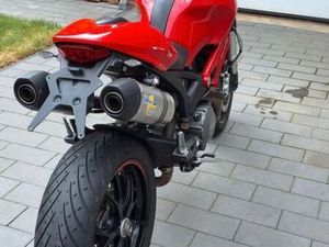 DUCATI MONSTER 796 ABS NEUWERTIGER ZUSTAND