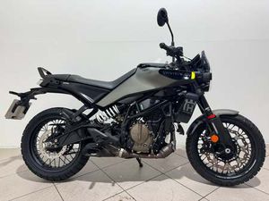 USED HUSQVARNA SVARTPILEN 125 FOR SALE IN BRISTOL