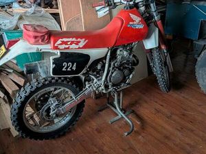 ② HONDA XR 250