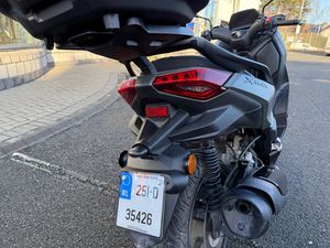 2025 YAMAHA XMAX 300 DEMO BIKE