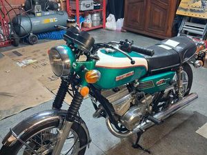② SUZUKI GT 250 73