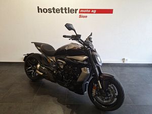 X DIAVEL V4