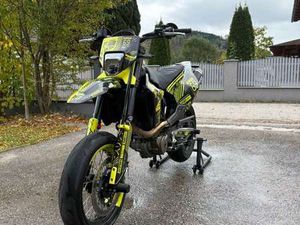 HUSQVARNA 701 SUPERMOTO