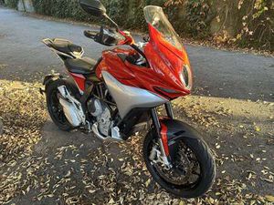 MV AGUSTA TURISMO VELOCE 800 LUSSO ROSSO