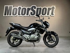 SUZUKI GW250 INAZUMA • 2013