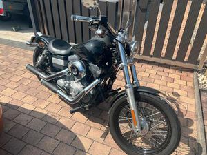 HARLEY DAVIDSON DYNA STREET BOB