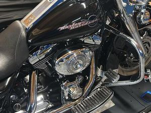 HARLEY DAVIDSON ROAD KING