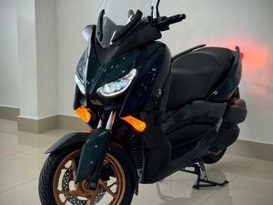 YAMAHA XMAX 250