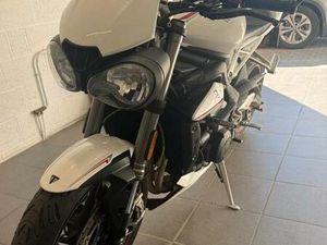 ② TRIUMPH SPEED TRIPLE RS 765 CC 2020