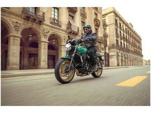 2022 KAWASAKI Z650RS (ER650MNFBL)