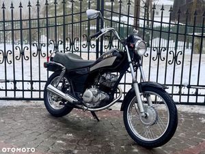 YAMAHA SR