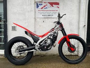 NEW 2026 BETA SINCRO 300 2T TRIALS BIKE