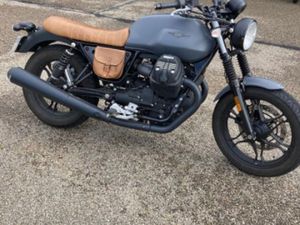 MOTO GUZZI V7 III STONE 750 2020 750 CM3 | MOTO ROADSTER | 2 998 KM | GRIS | 01250 CEYZERIAT