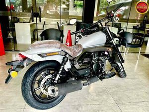 SHINERAY SHI 250 EFI