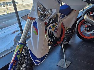 MOTO NEUVE: KTM 300 EXC SIX DAYS