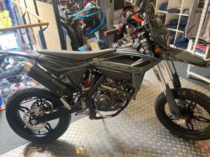 BETA RR 125 4T MOTARD T X SPECIAL EDITION