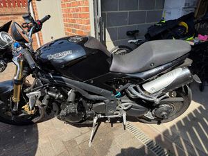 TRIUMPH SPEED TRIPLE 1050 NAKED PETROL MANUAL (129 PS) 1050 CC