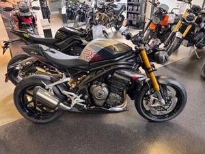 TRIUMPH TRIUMPH SPEED TRIPLE 1200 RS INT.-NR: CH2158