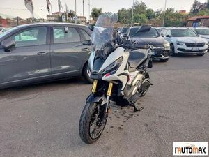 HONDA - X-ADV 750 X-ADV 750 DCT ABS