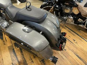 2020 INDIAN MOTORCYCLE® CHALLENGER TITANIUM METALLIC