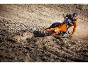 KTM 450 SX-F 2025 MODEL, IN STOCK NOW, SAVING £2000