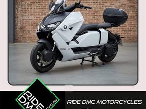 BMW CE 04 E SCOOTER. 1150 MILES. NICE EXTRAS. A BEAUTY
