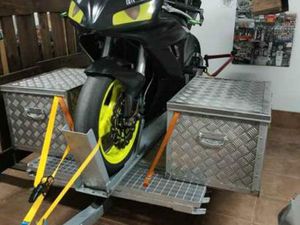 HONDA - CBR 1000 RR Y REMOLQUE