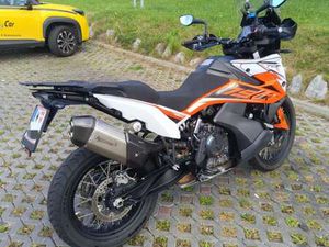 ADVENTURE & SPORTAUSPUFF