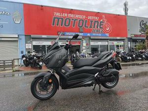 YAMAHA - XMAX 125