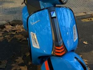 VESPA - GTS SUPER SPORTS
