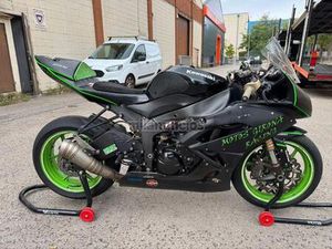 KAWASAKI - ZX 6R