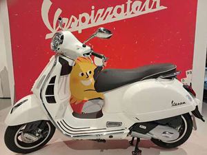 VESPA GTS SUPER 125 BIANCO