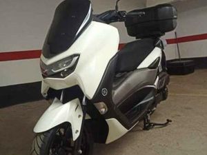 YAMAHA - NMAX