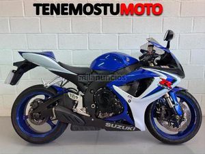 SUZUKI - GSX R600