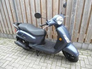 SYM FIDDLE II 45KM EURO5 07-2022 5.196KM IN NIEUWSTAAT — SCOOTERS | SYM — MARKTPLAATS