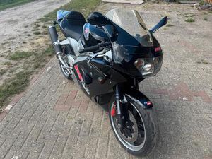 APRILIA RSV MILLE SPORTBIKE - SCHWARZE SUPERSPORTLER