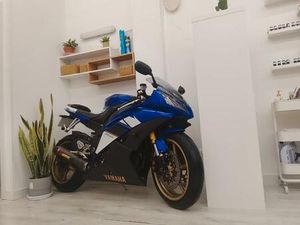 YAMAHA - R6