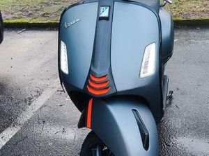 VESPA 125 GTS SUPER SPORT