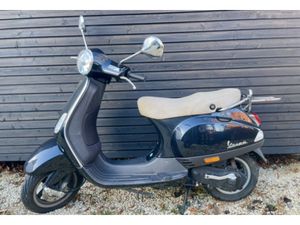 VESPA LX 50 2-TAKT SCHWARZ