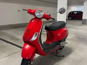 MOTORROLLER PIAGGIO VESPA LX ROT