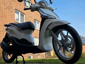 PIAGGIO ROLLER DO TWARZY LIBERTY 50 CCM