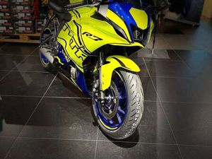 YAMAHA YZF-R7