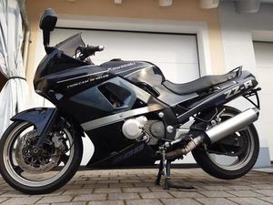 KAWASAKI ZZR 600, SCHWARZ