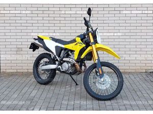 DR-Z4S 2025 ABS TC KÉSZLETEN! TESZTVEZETÉS! 6 ÉV GARANCIA. AUTÓ-MOTOR BESZÁMÍTÁS